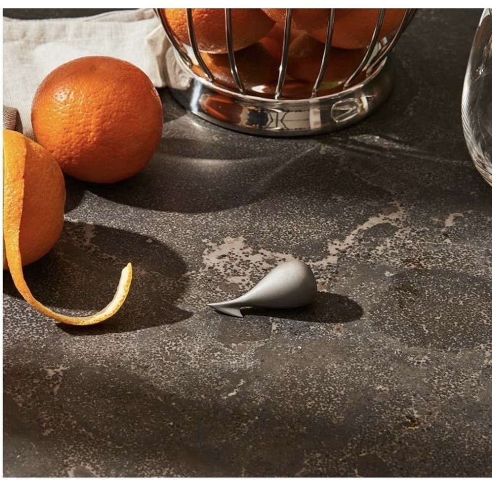 Alessi Apostrophe GCH02 Orange Peeler Matte Gray Gabriele Chiave Italy
